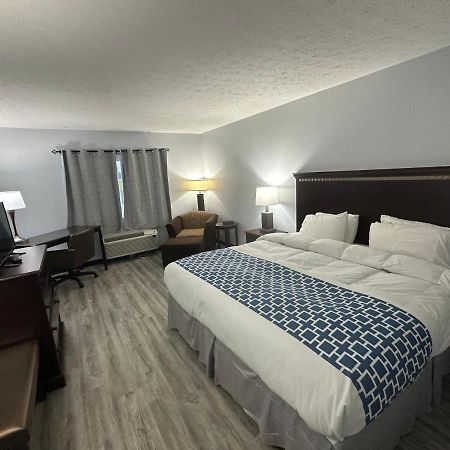 I65 Studio Suites Скоттсбург Екстер'єр фото