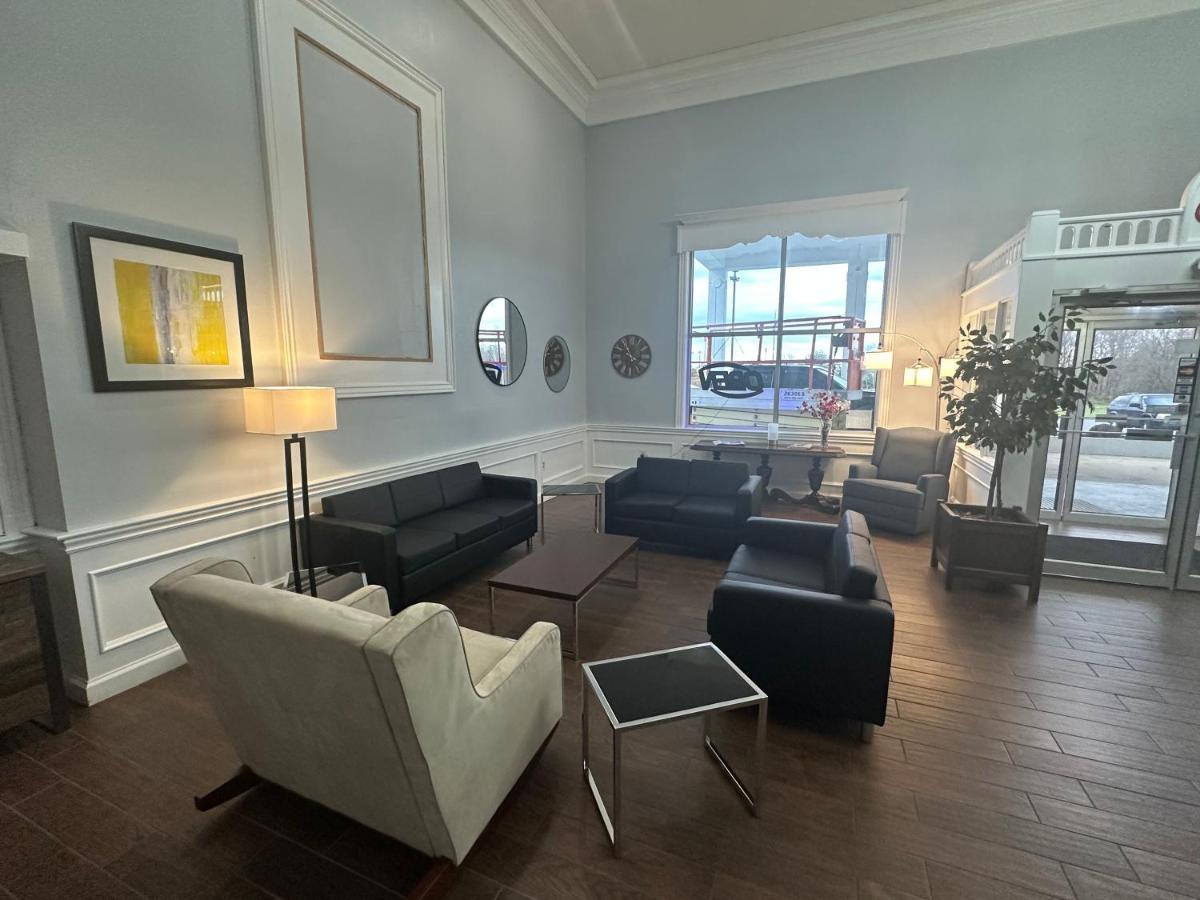 I65 Studio Suites Скоттсбург Екстер'єр фото